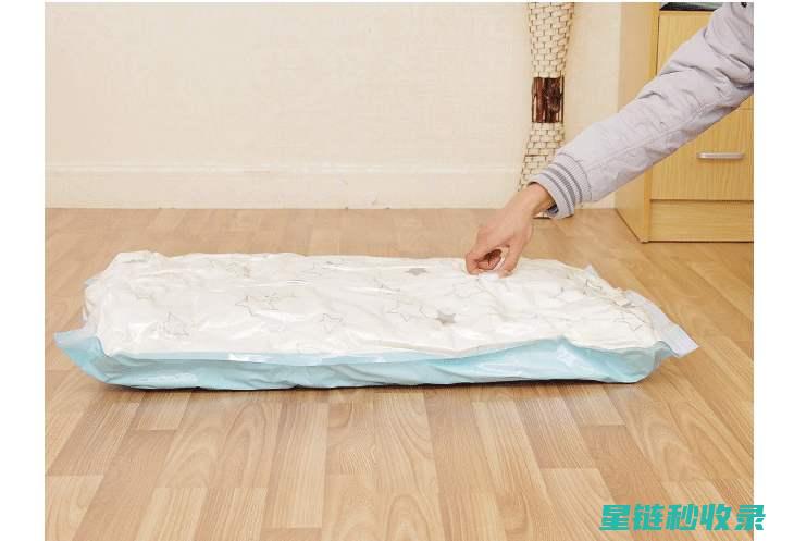 被子收纳技巧：如何让被子保持干净整洁 (被子收纳技巧大全)
